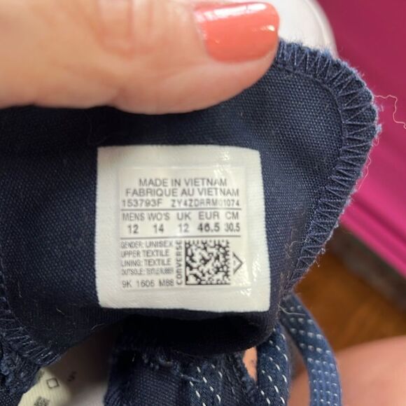 Converse High Tops Navy/Red M12W14 like new! - Picture 3 of 6